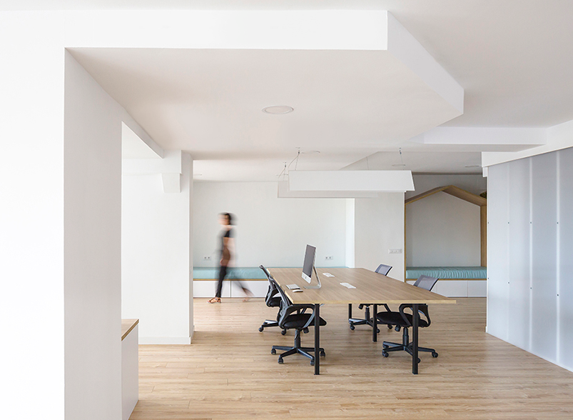 重慶辦公室裝修公司分享舒適、休息、娛樂(lè)的辦公室裝修效果圖